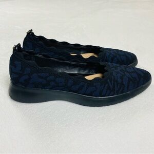 Taryn Rose Dasha Slide On Shoes Blue Black Leopard Print Flats Sneakers